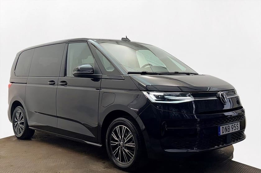 Bild 4 av Volkswagen Multivan eHybrid Life Plus Top 6sits Drag Pano Cockpit Värmare