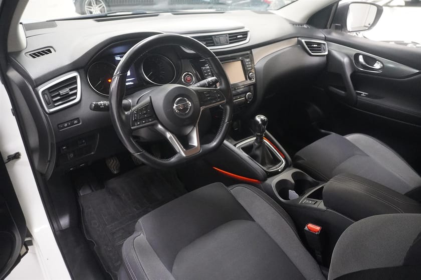 Bild 4 av Nissan Qashqai 1.2 DIG-T 115 hk N-Connecta