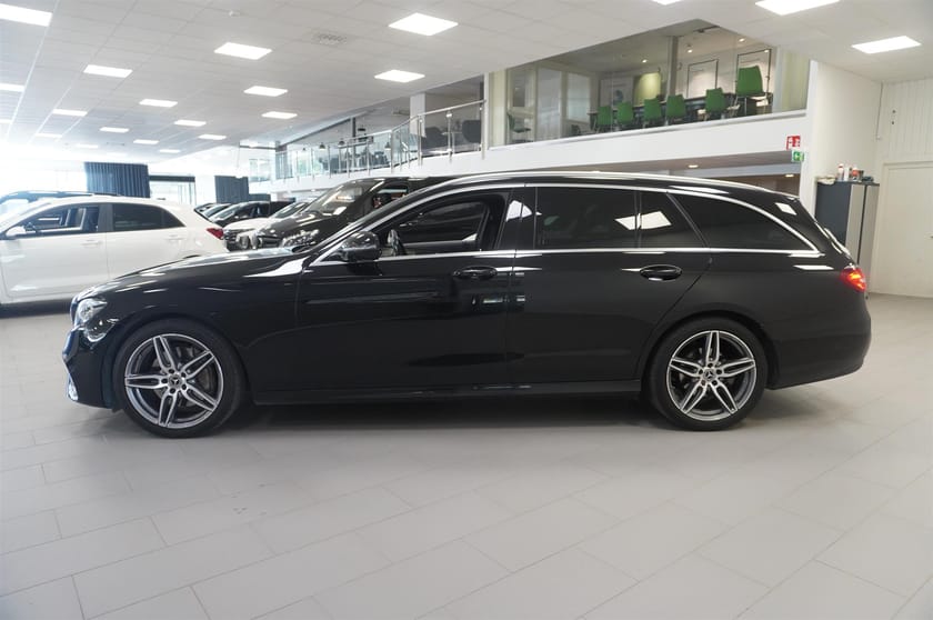 Bild 3 av Mercedes-Benz E 220 T d Kombi AMG Navi Drag Burmester 360 194 hk Aut