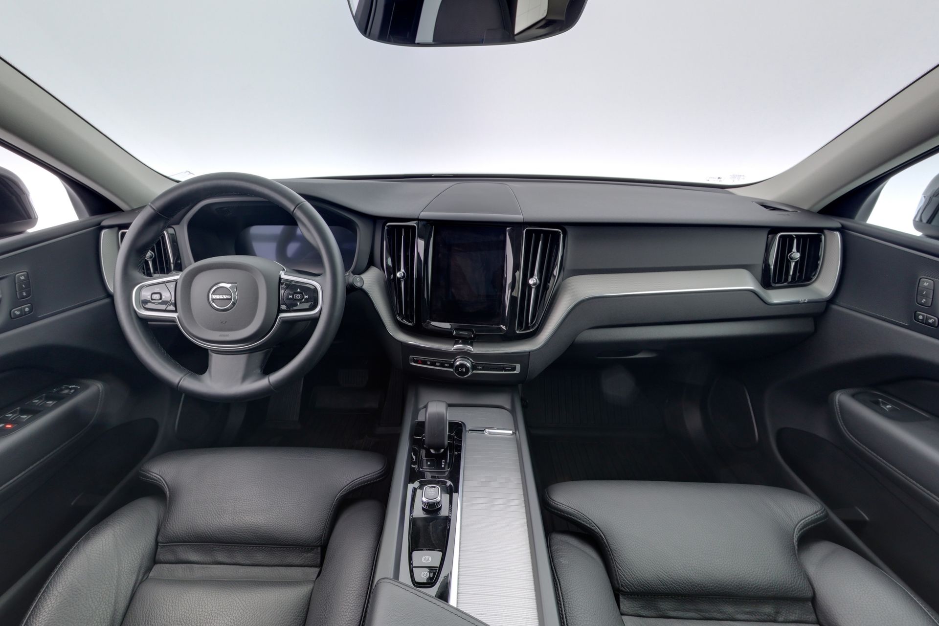 Volvo XC60 T6 Plus Dark Edition 2025, bild 7/10