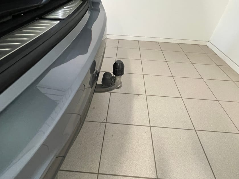 Bild 3 av BMW 540d xDrive Touring Ultimate Edt B&W HUD Drag MSport
