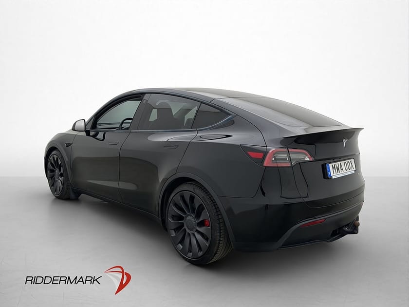 Bild 3 av Tesla Model Y Performance AWD Autopilot Drag Kamera SV-Såld