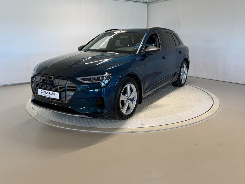 Bilde 1 av Audi e-tron 55 quattro Advanced Sport ACC/Krok/360-kam/Delskinn/El.sete