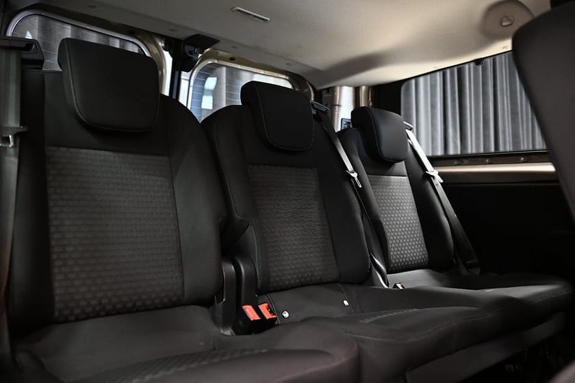 Bild 5 av Ford Transit Custom 320 Kombi 170HK Automat|9-Sits|NyKamrem|Backkamera|Leasbar
