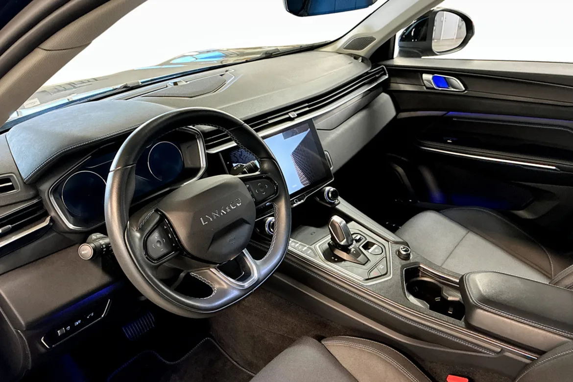 Lynk & Co 01 PHEV