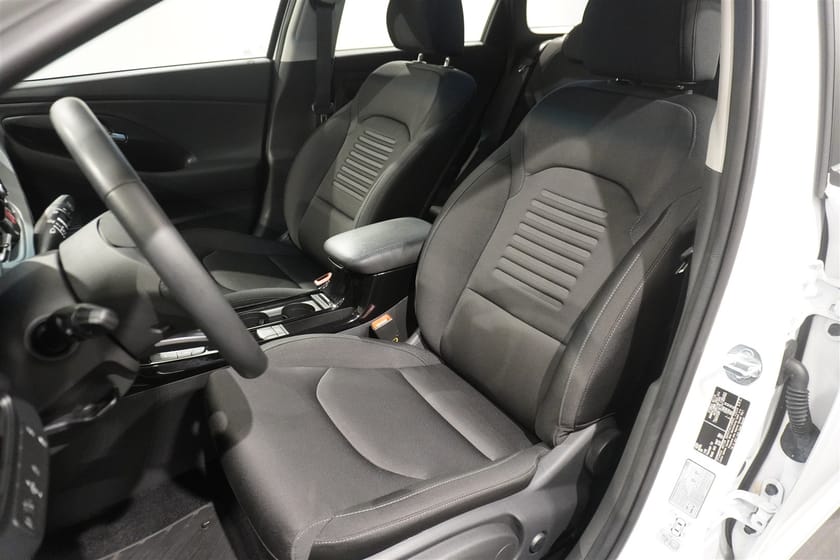 Bild 4 av Hyundai i30 Kombi 1.0 T-GDi MHEV DCT Essential