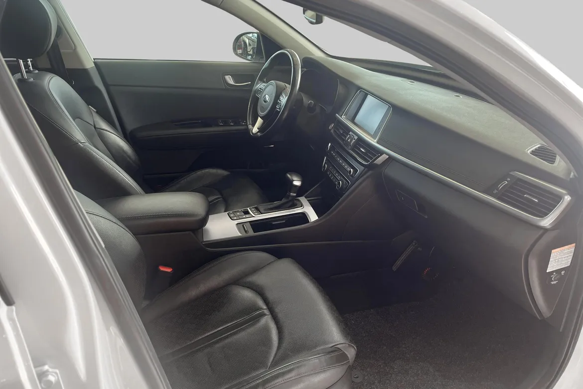 picture of a car
