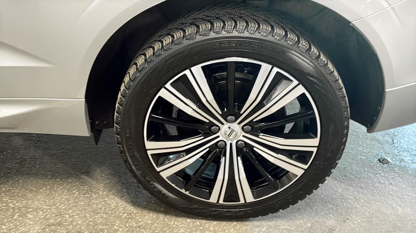 Bild 5 av Volvo XC60 Recharge T8 AWD Värmare H/K Panorama B-kam