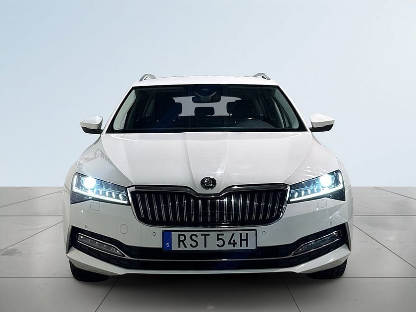 Bild 2 av Škoda Superb iV Kombi Skoda 1.4 TSI Drag Pvärm CarPlay Kamera SoV MOMS