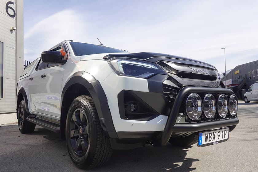 Bild 2 av Isuzu D-Max Crew Cab XRX |4219:-skatt| 3.995:-/mån Facelift | OMG LEV