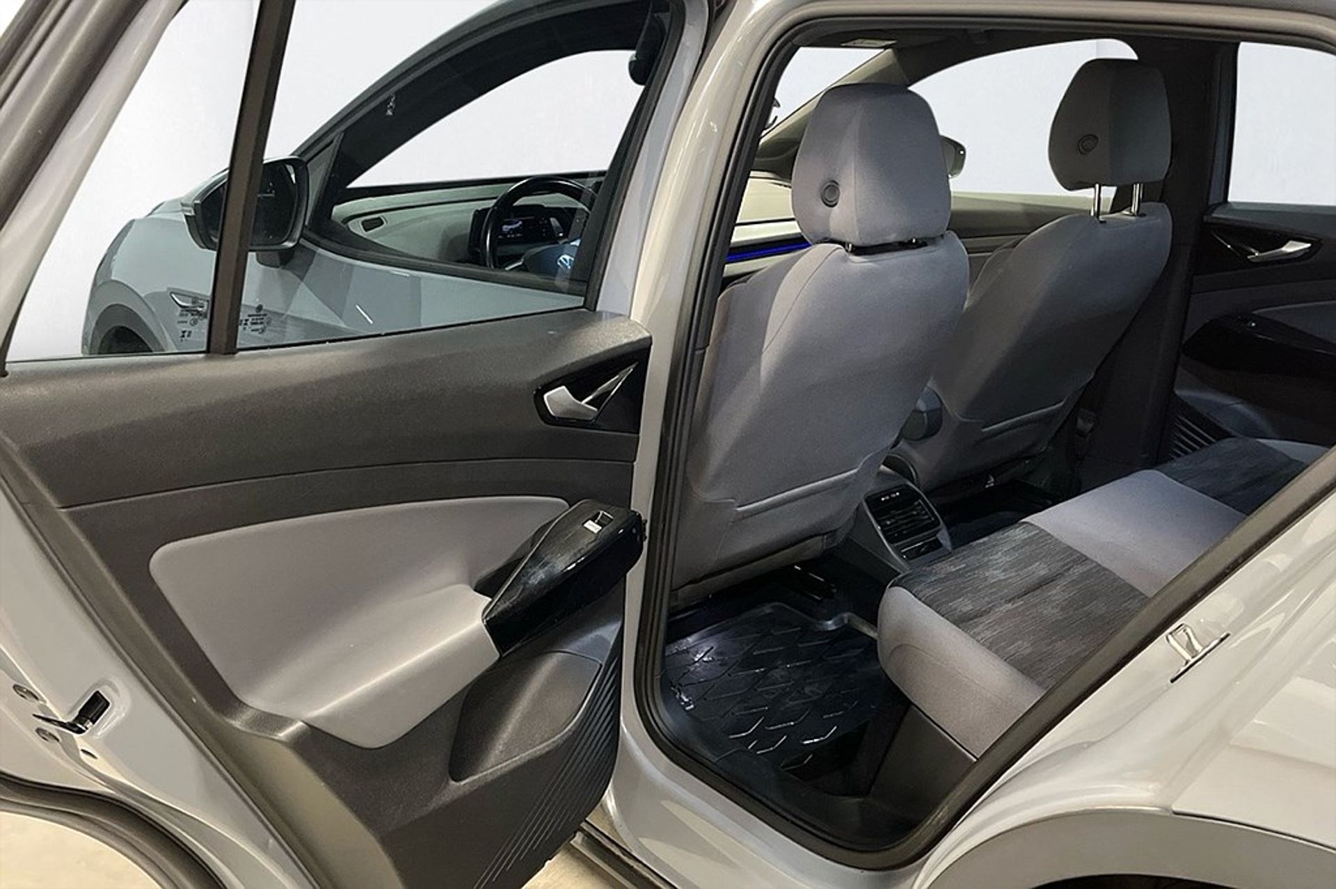 Volkswagen ID.4 2023, bild 7/10