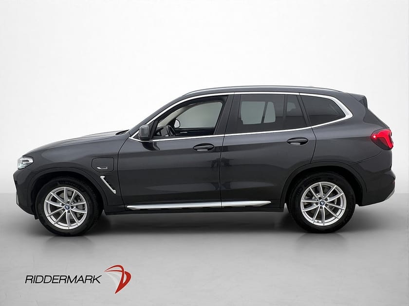 Bild 4 av BMW X3 xDrive30e Värmare HiFi Drag Cockpit Kamera CarPlay