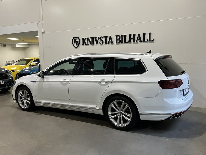 Bild 2 av Volkswagen Passat Sportscombi GTE 1.4 TSI Executive Cockpit Drag 218hk