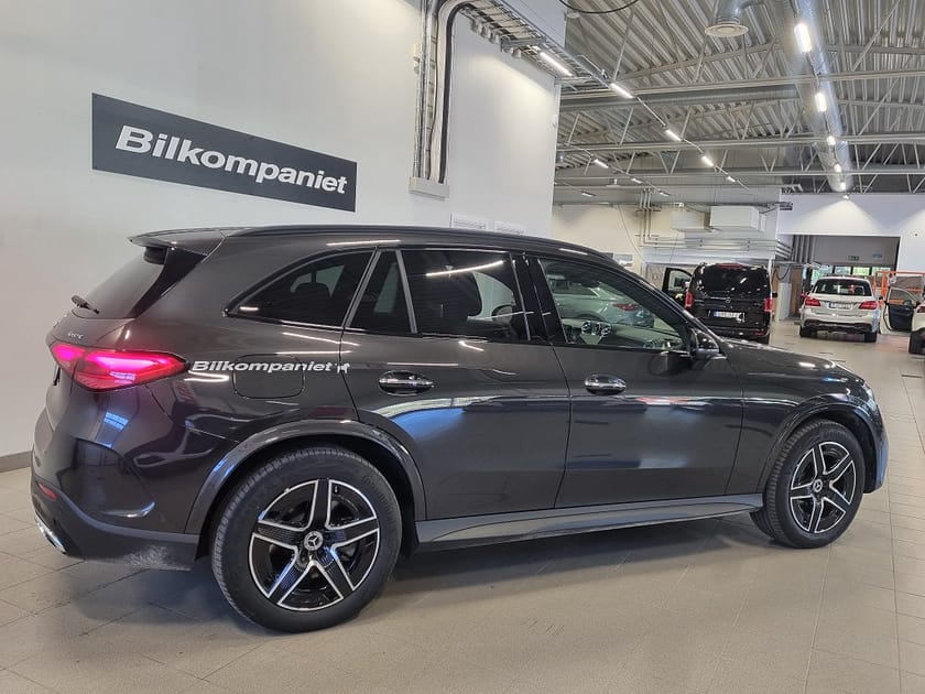 Bild 3 av Mercedes-Benz GLC 300 d e 4MATIC