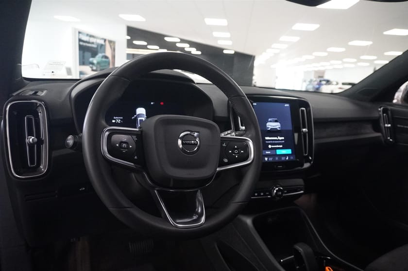 Bild 2 av Volvo XC40 Recharge Twin Ultimate 360 Pano H K