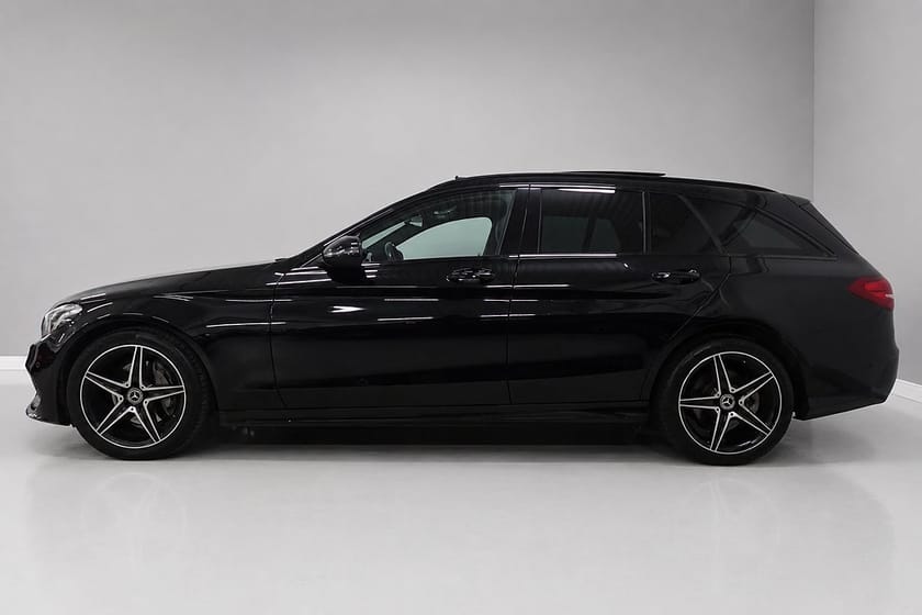 Bild 2 av Mercedes-Benz C 200 T 4MATIC 9G-Tronic AMG Line Panorama Burmeister