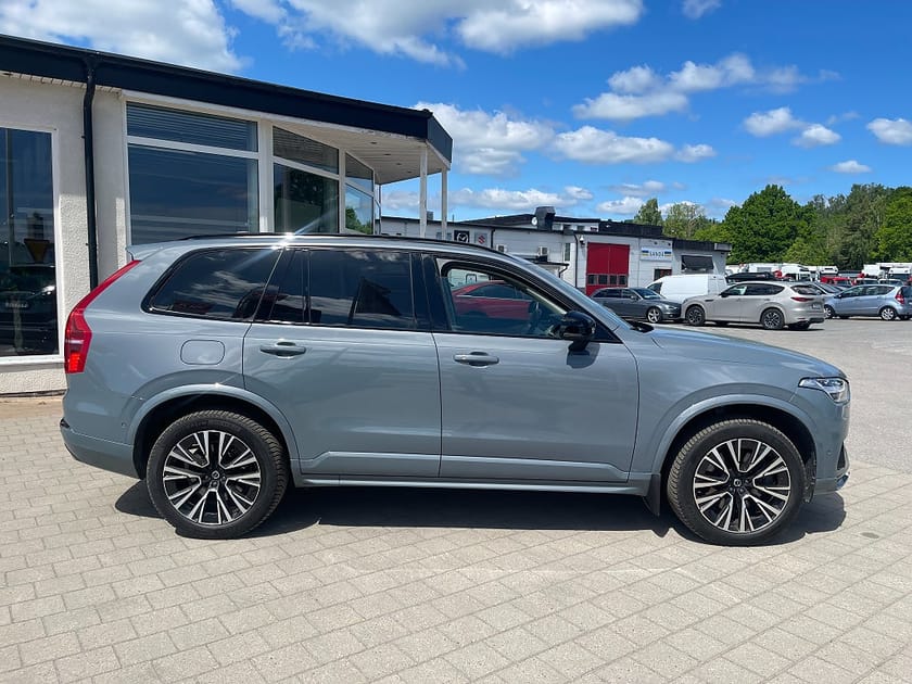 Bild 4 av Volvo XC90 7 Säten Recharge T8 AWD R-Design Plus Dark ENDAST 4.351 Mil