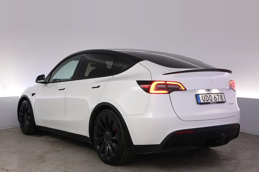 Bild 4 av Tesla Model Y Performance Autopilot Panorama Drag