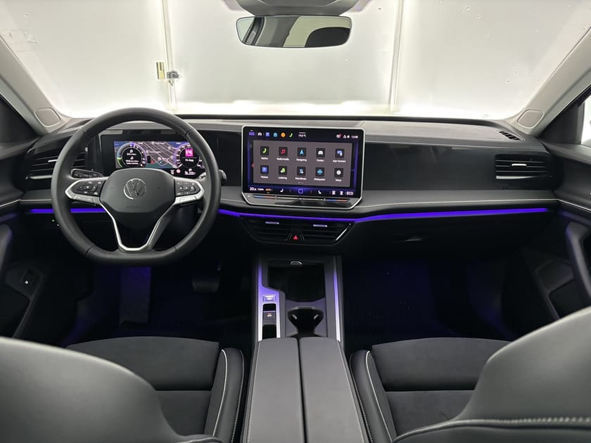 Bild 5 av Volkswagen Passat Variant eHybrid 272hk Business Drag P-Värm Kamera Navi