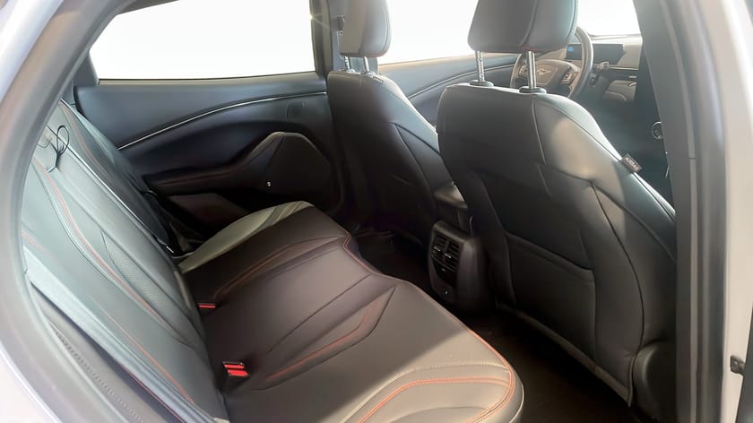 Bild 5 av Ford Mustang Mach-E Standard Range AWD 269 hk Teknikpaket
