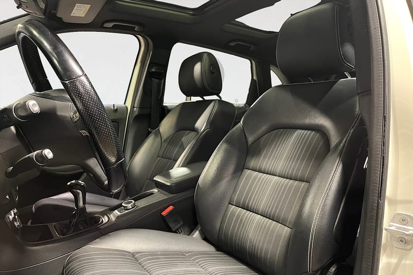 Bild 2 av Mercedes-Benz B 180 122 HK SPORT PANO NAVI DELLÄDER FARTHÅLLARE PDC