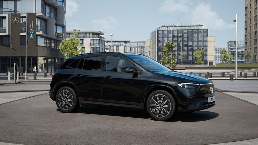 Bild 1 av Mercedes-Benz EQA 300 4MATIC Special Edition 3.95% RÄNTA
