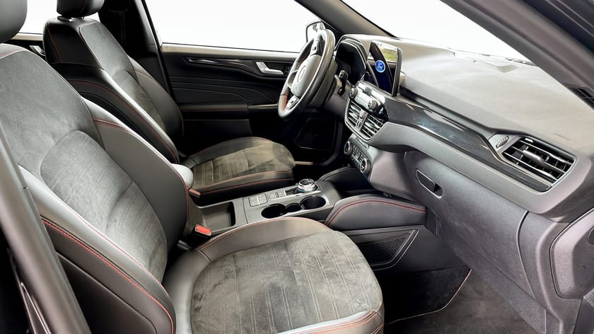 Bild 3 av Ford Kuga Plug-In Hybrid ST-Line X Business 2.5 Drag HUD B&O