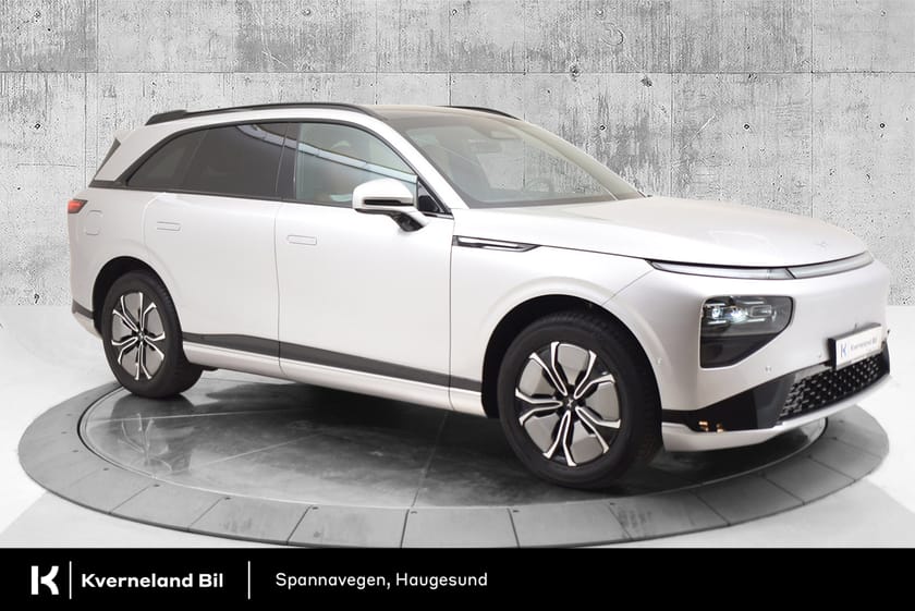 Bilde 1 av XPENG G9 Standard Range Krok / Panorama / Skinn / Kamera / ACC