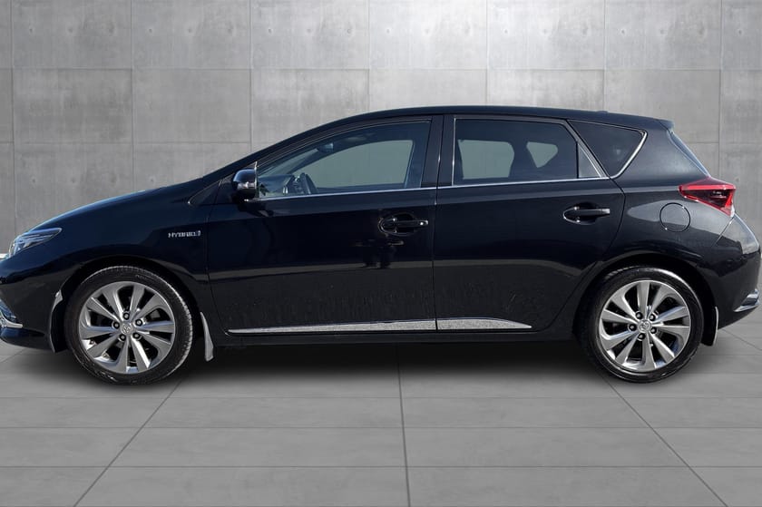 Bilde 2 av Toyota Auris Hybrid Executive m/ panoramatak