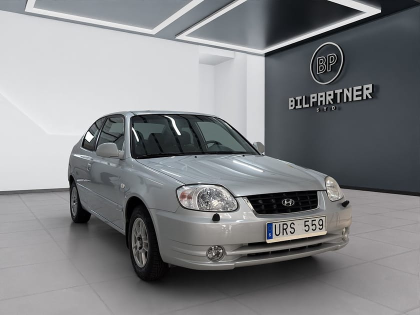 Bild 3 av Hyundai Accent 3-dörrar 1.6 Låg mil