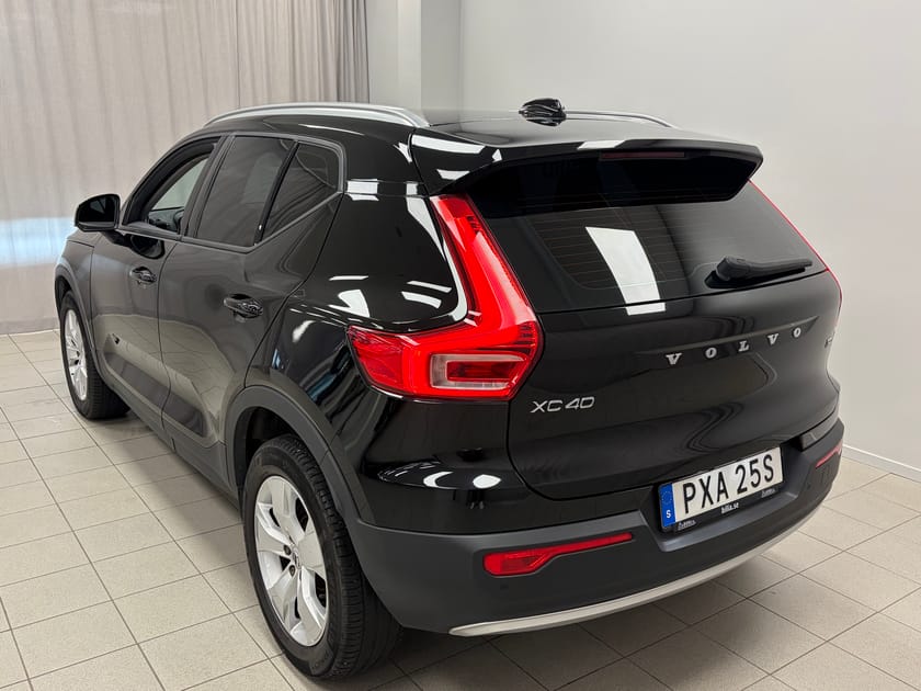 Bild 3 av Volvo XC40 T2 FWD Momentum
