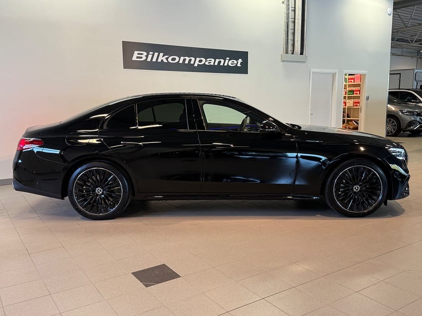 Bild 2 av Mercedes-Benz E 300 d e 4MATIC E300 de 4MATIC, AMG,Digital Light,Dragkrok,Burmester 4D