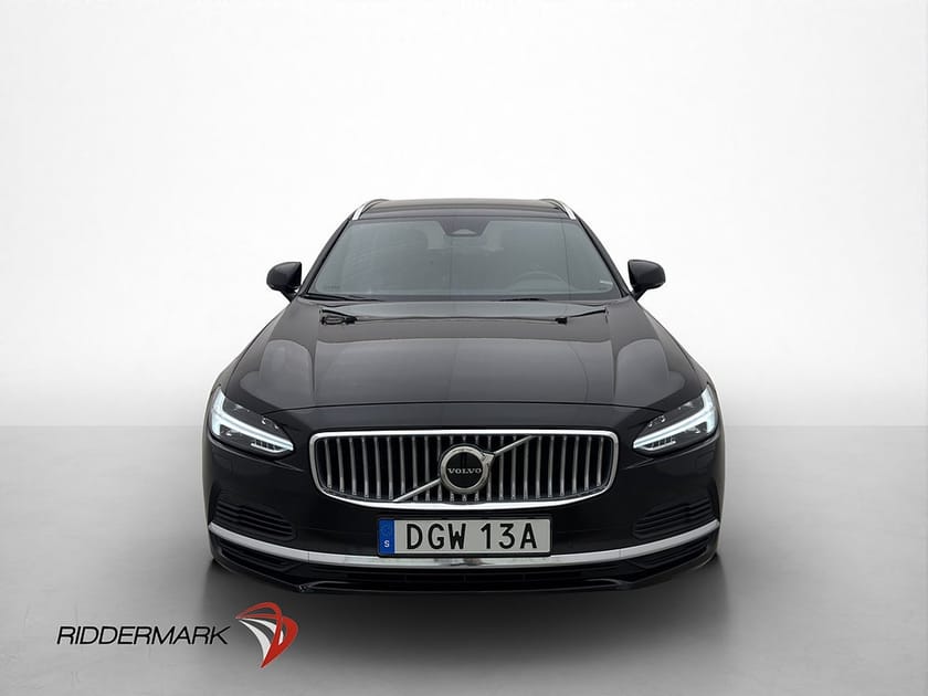 Bild 2 av Volvo V90 Recharge T6 AWD Plus Kamera H/K Skinn Drag MOMS