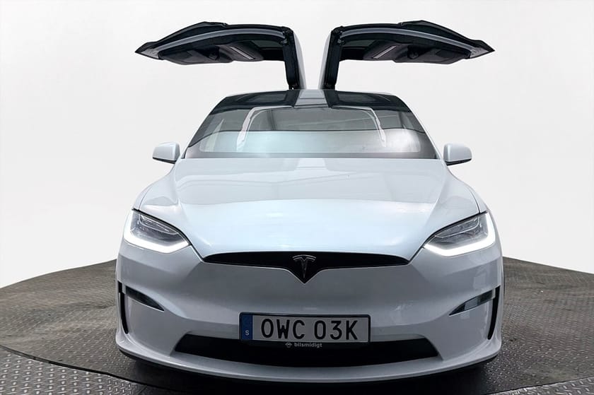 Bild 4 av Tesla Model X Plaid 6-sits Drag Luftfj Yoke Pano VPump Premiumljud AP 1020hk