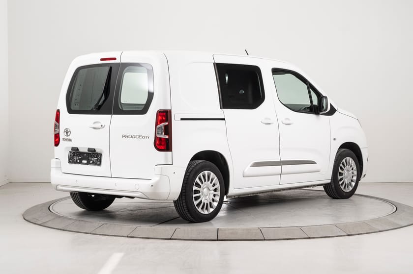 Bilde 4 av Toyota ProAce City 1.5D AdBlue Auksjon! Les tekst!