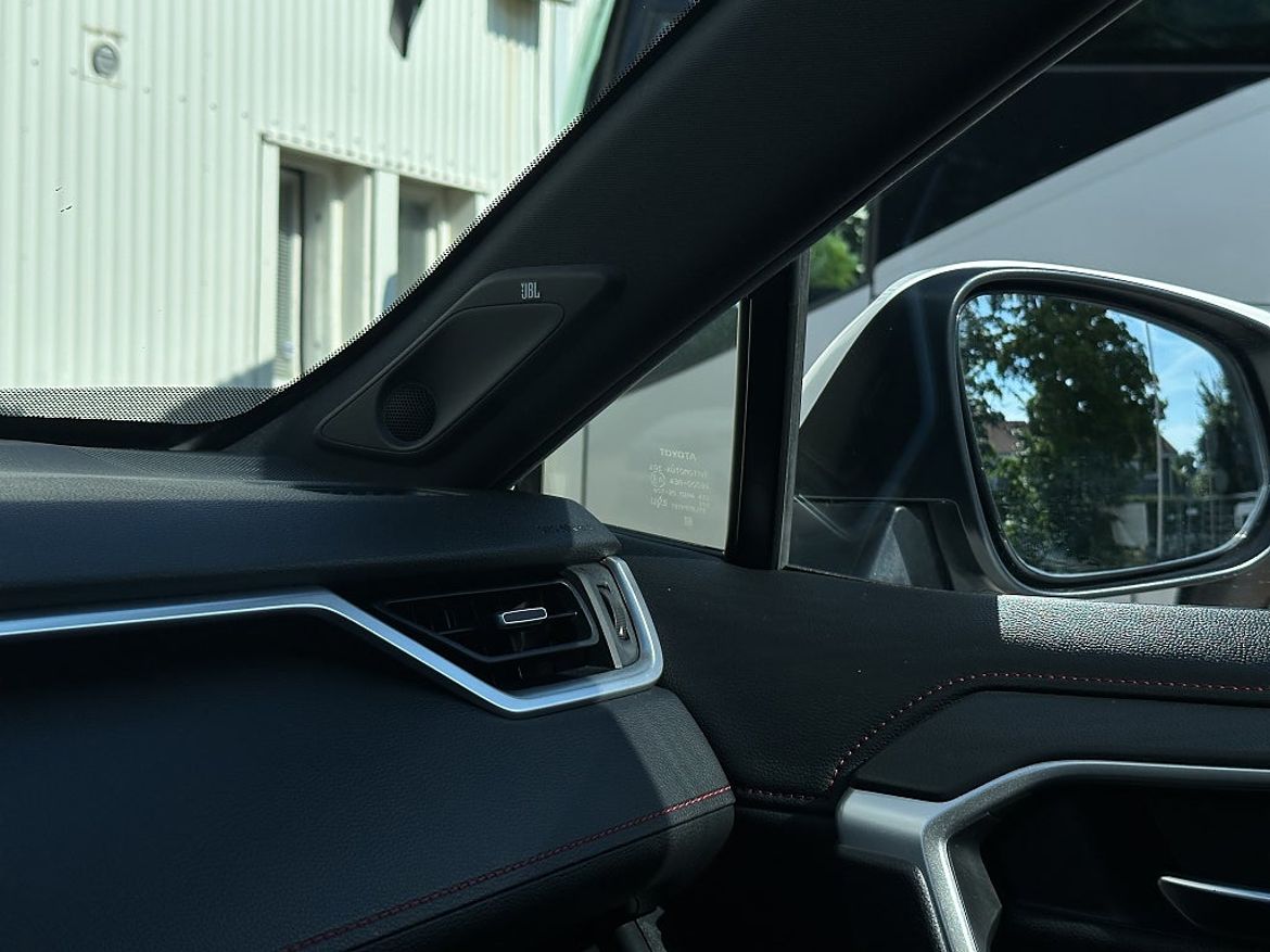 Toyota RAV4 Plug-in Hybrid, bild 17 av 22