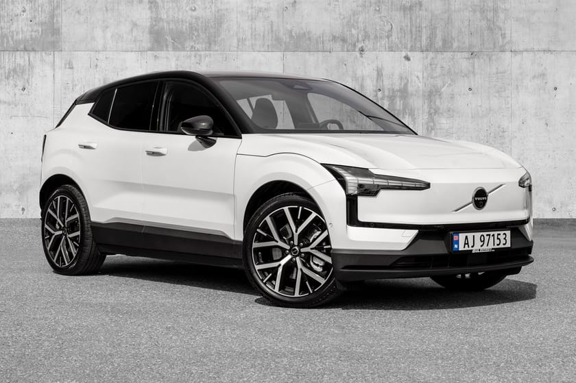 Bilde 1 av Volvo EX30 Twin Motor Performance Ultra, 360kam, Pano, Harman&Kardon++