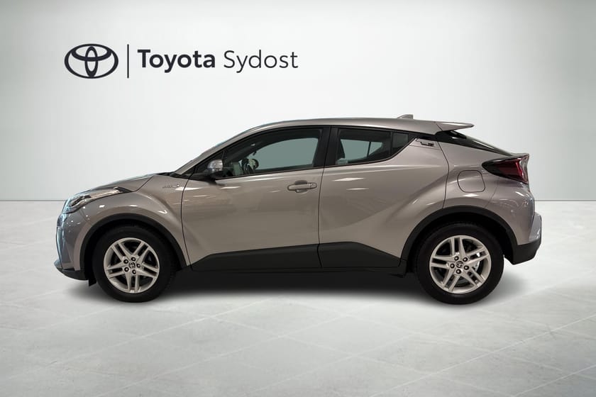 Bild 3 av Toyota C-HR Hybrid 1.8 Active Automat Backkamera Rattvärme