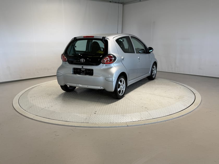 Bilde 3 av Toyota Aygo 5-dørs 1,0 68hk Outlet! EU ok 2028