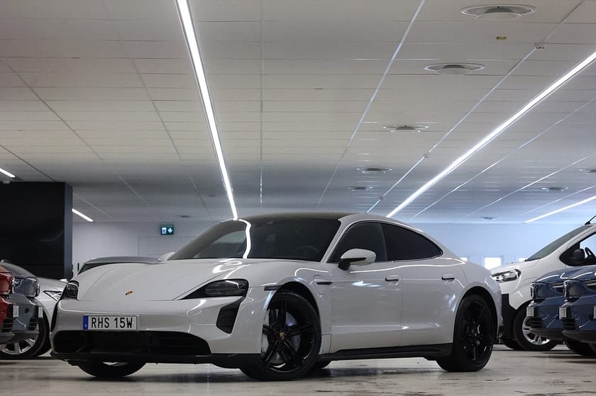 Bild 4 av Porsche Taycan Turbo 680hk SportDesign Sport 625hk Chrono Pano Bose