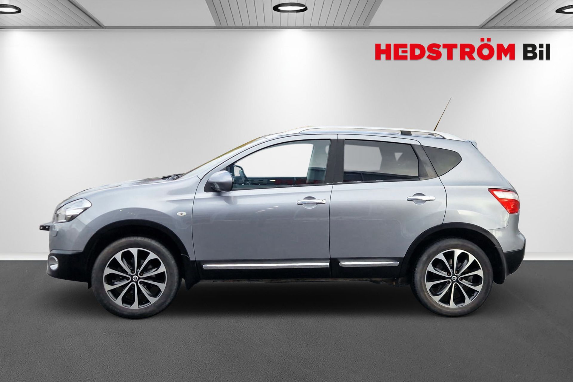 Nissan Qashqai 2.0 2011, bild 2/10