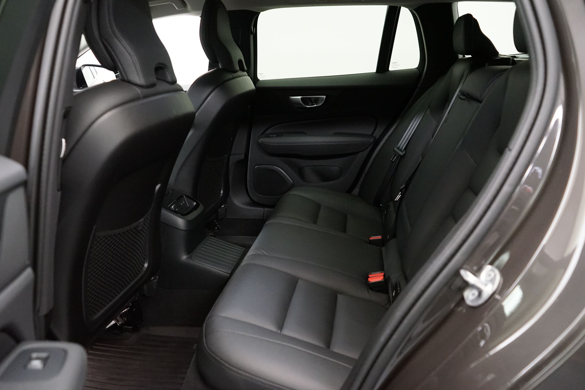 Volvo V60 Plus Dark Nordic 2025, bild 7/10