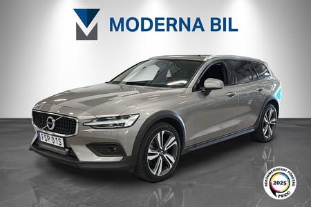 Volvo V60 Cross Country B4 AWD 197hk Advanced Pro Edition Moms H/K Pano Skinn