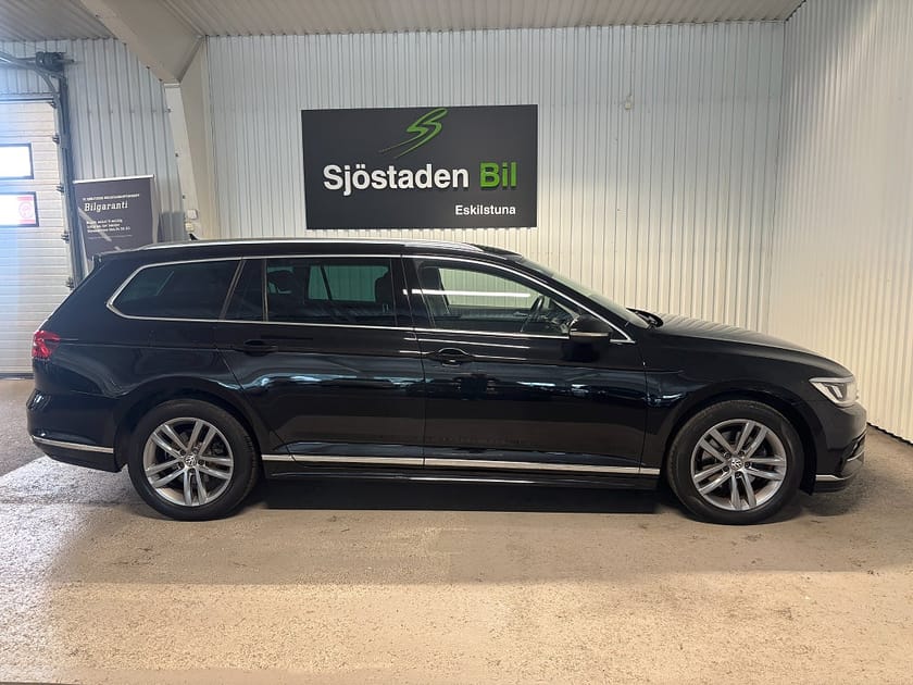 Bild 5 av Volkswagen Passat Sportscombi 2.0 TDI R-Line/Cockpit/Drag/Värmare