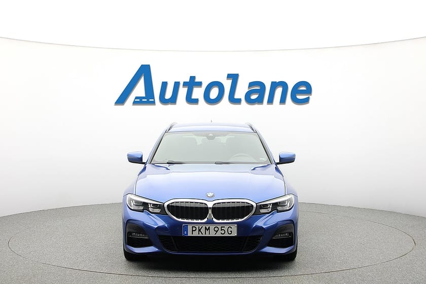 Bild 3 av BMW 330d xDrive Touring M Sport, Värmare, Dragkrok, Navigation 265hk
