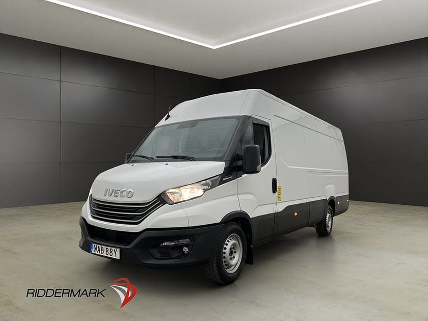 Bild 3 av Iveco Daily 35-140 Van L4H2 2.3 Värm Bluetooth 3-Sits Farthållare Moms