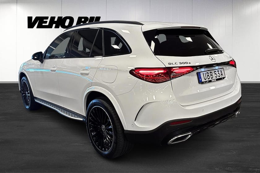 Bild 4 av Mercedes-Benz GLC 300 e 4MATIC AMG Drag Rattvärme Night Package