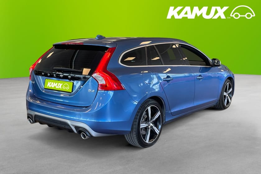Bild 4 av Volvo V60 D4 190hk R-Design Värmare Kamera Navi