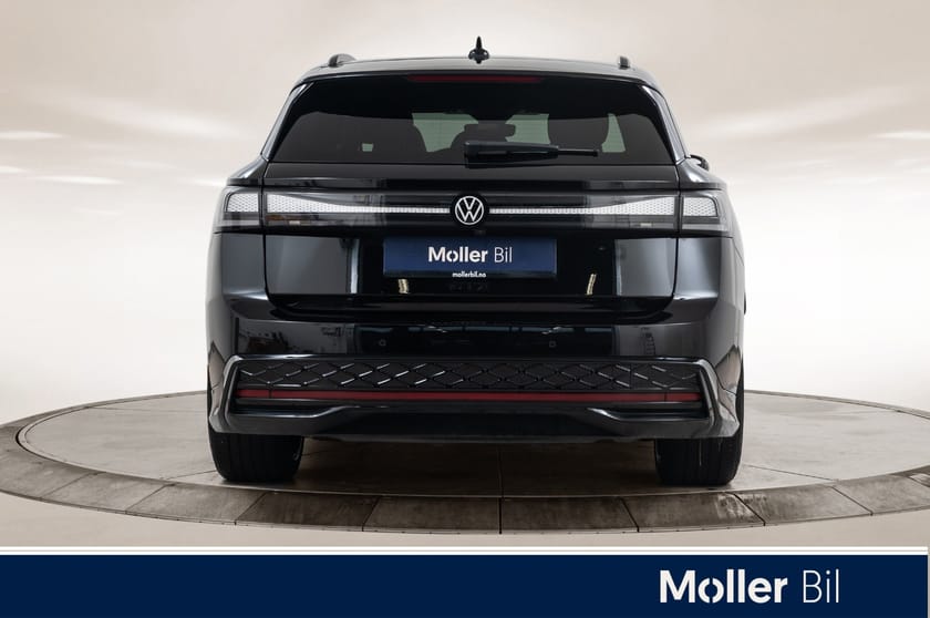 Bilde 4 av Volkswagen ID.7 GTX Tourer