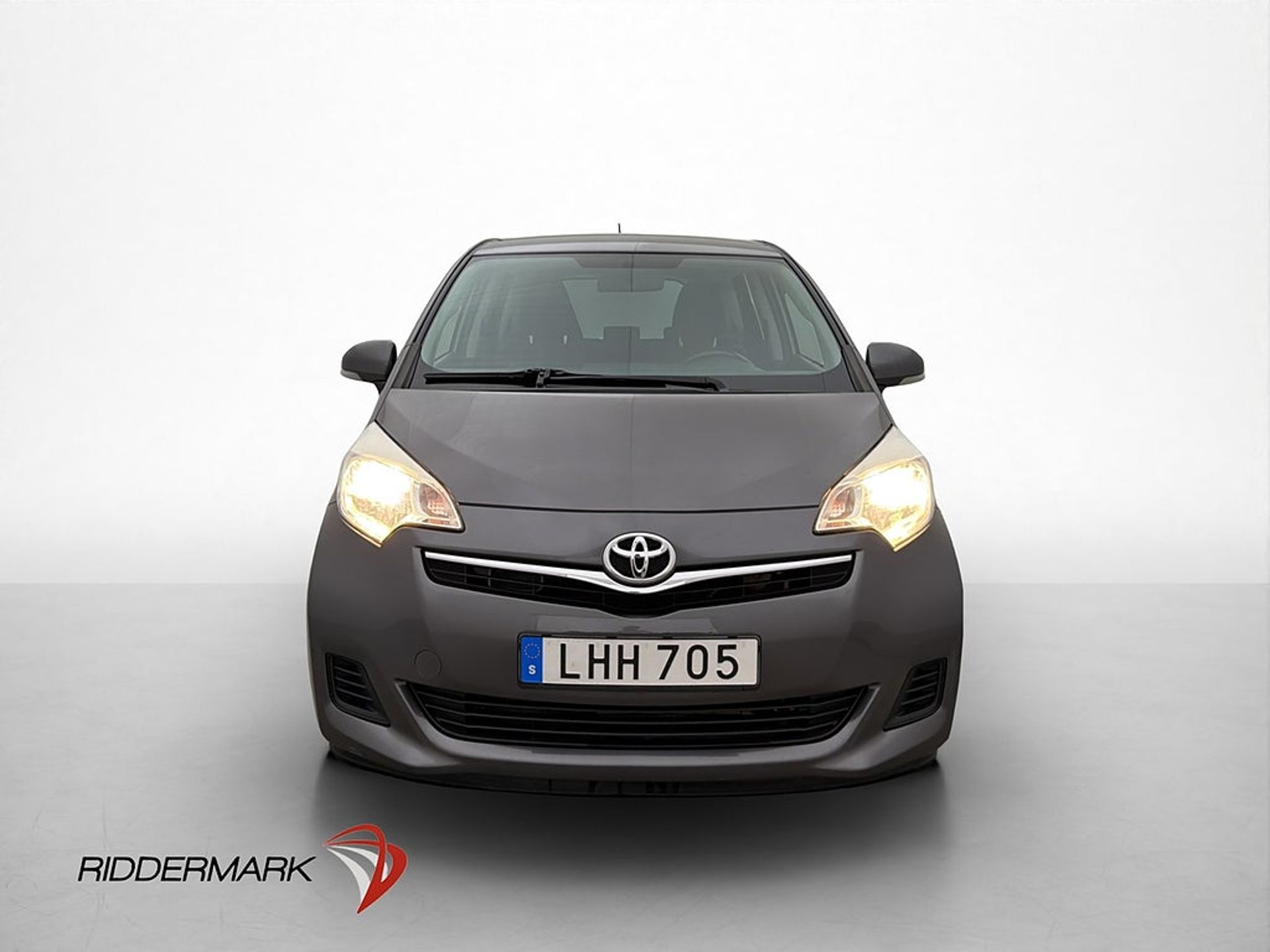 Toyota Verso-S 2014, bild 2/10